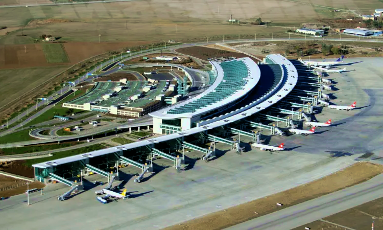 Lotnisko Adana Şakirpaşa