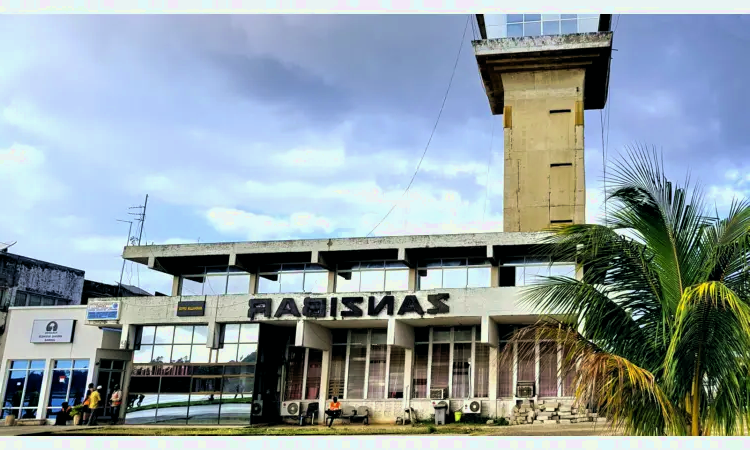 Międzynarodowy port lotniczy Abeid Amani Karume